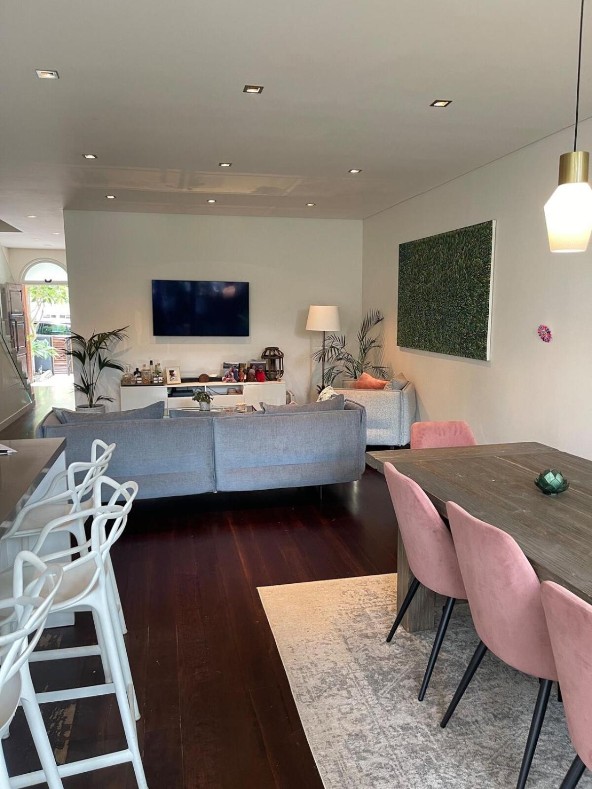 Enormous 4 Bedroom Paddington Family